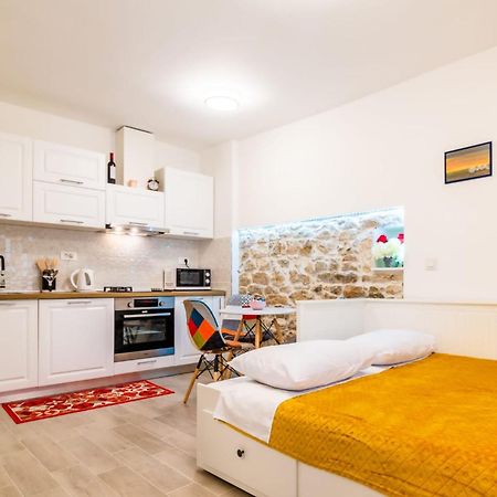 Studio Apartman Mirela Kastel Stafilic Kastela Luaran gambar